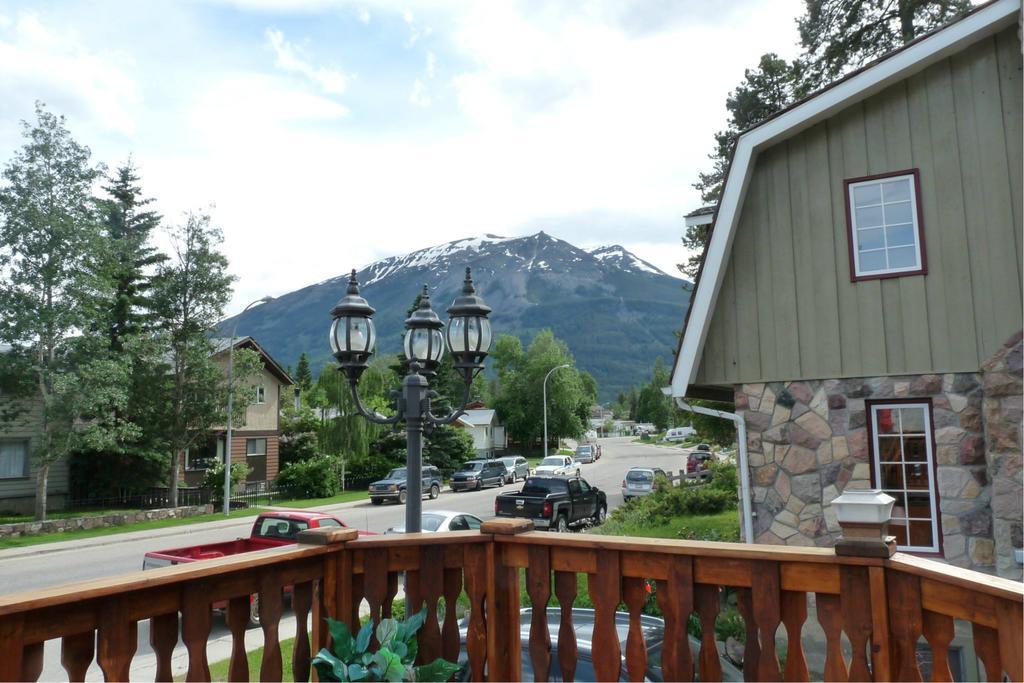 Celtic Haven Hotel Jasper National Park Eksteriør billede